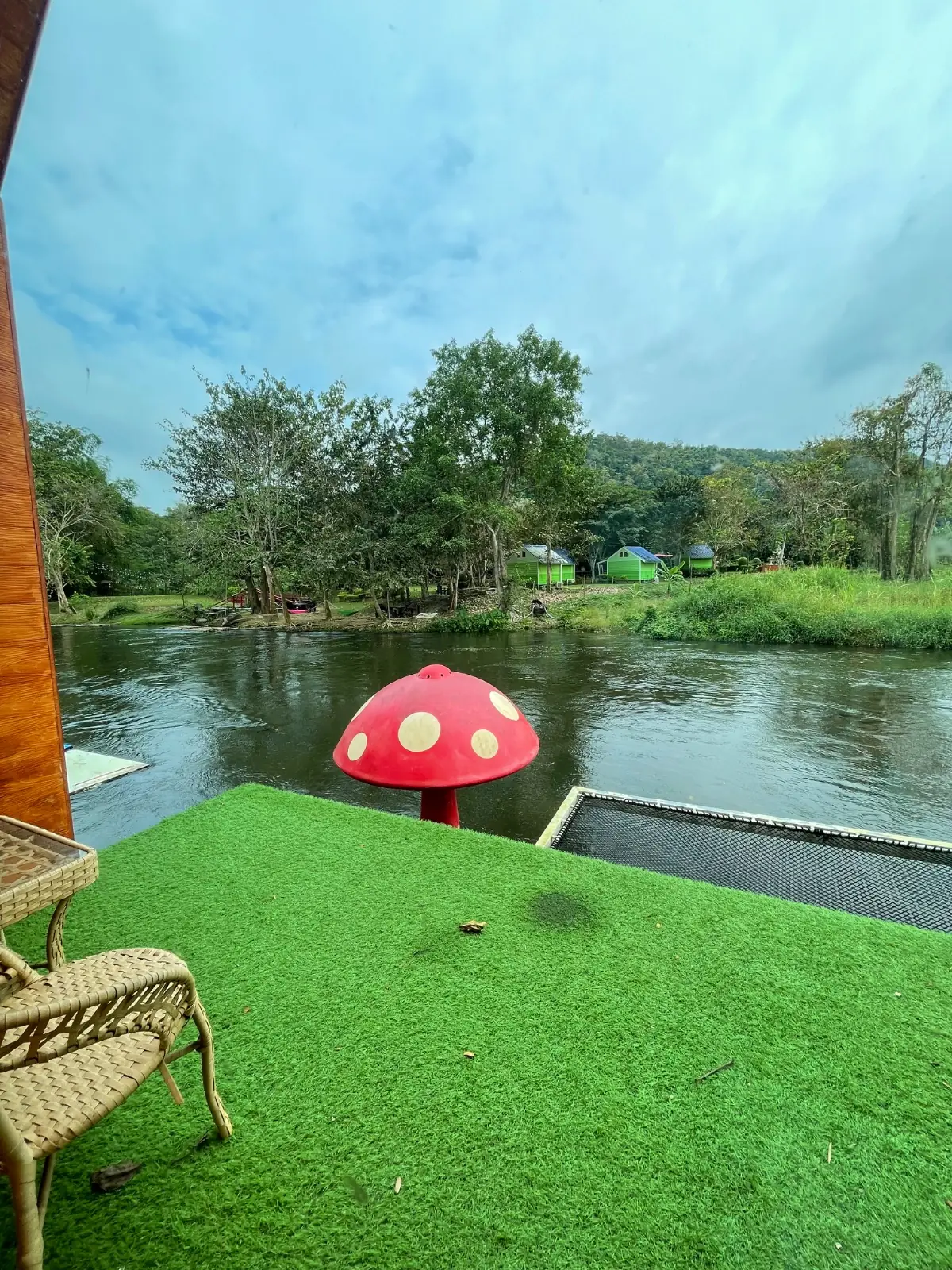 JK River Tales ambiance image 2