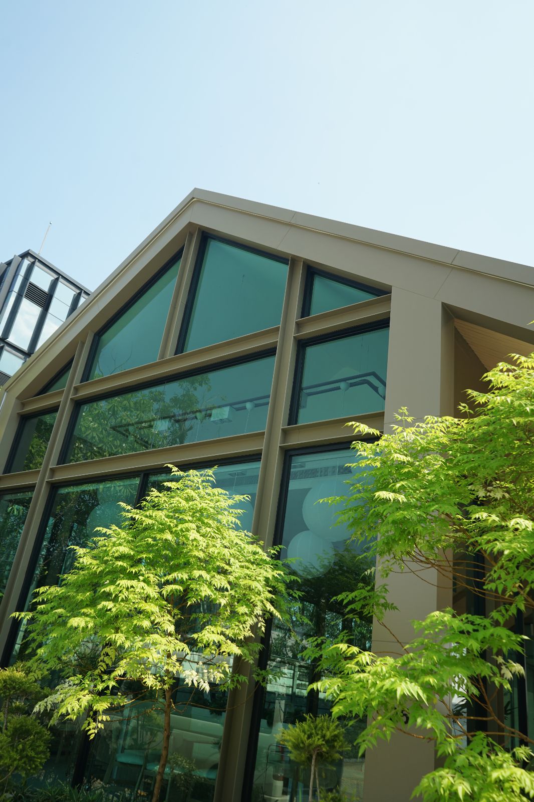 KHANOON hero image 4