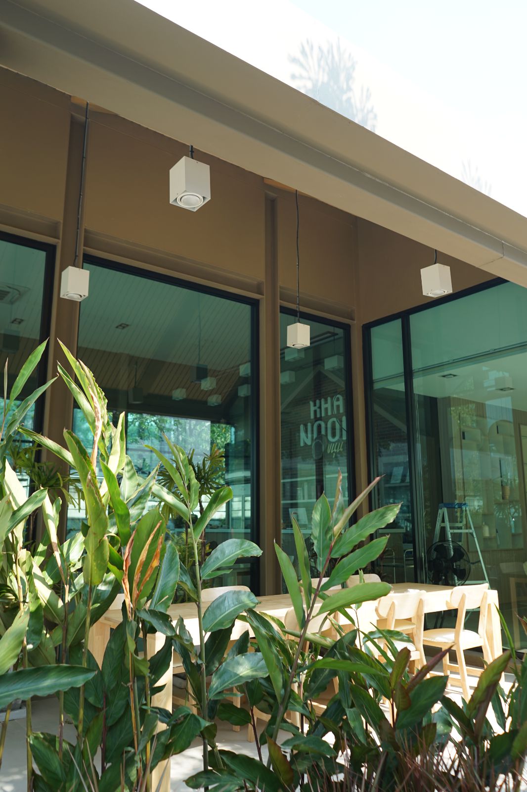 KHANOON hero image 5