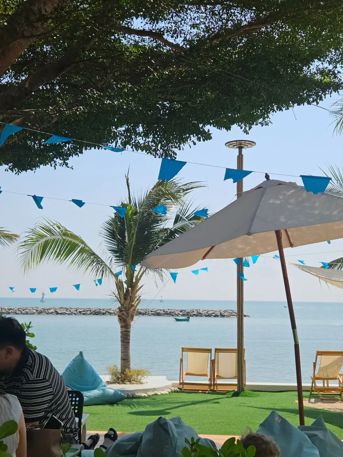 Whalecome by Kallapangha overall image 2