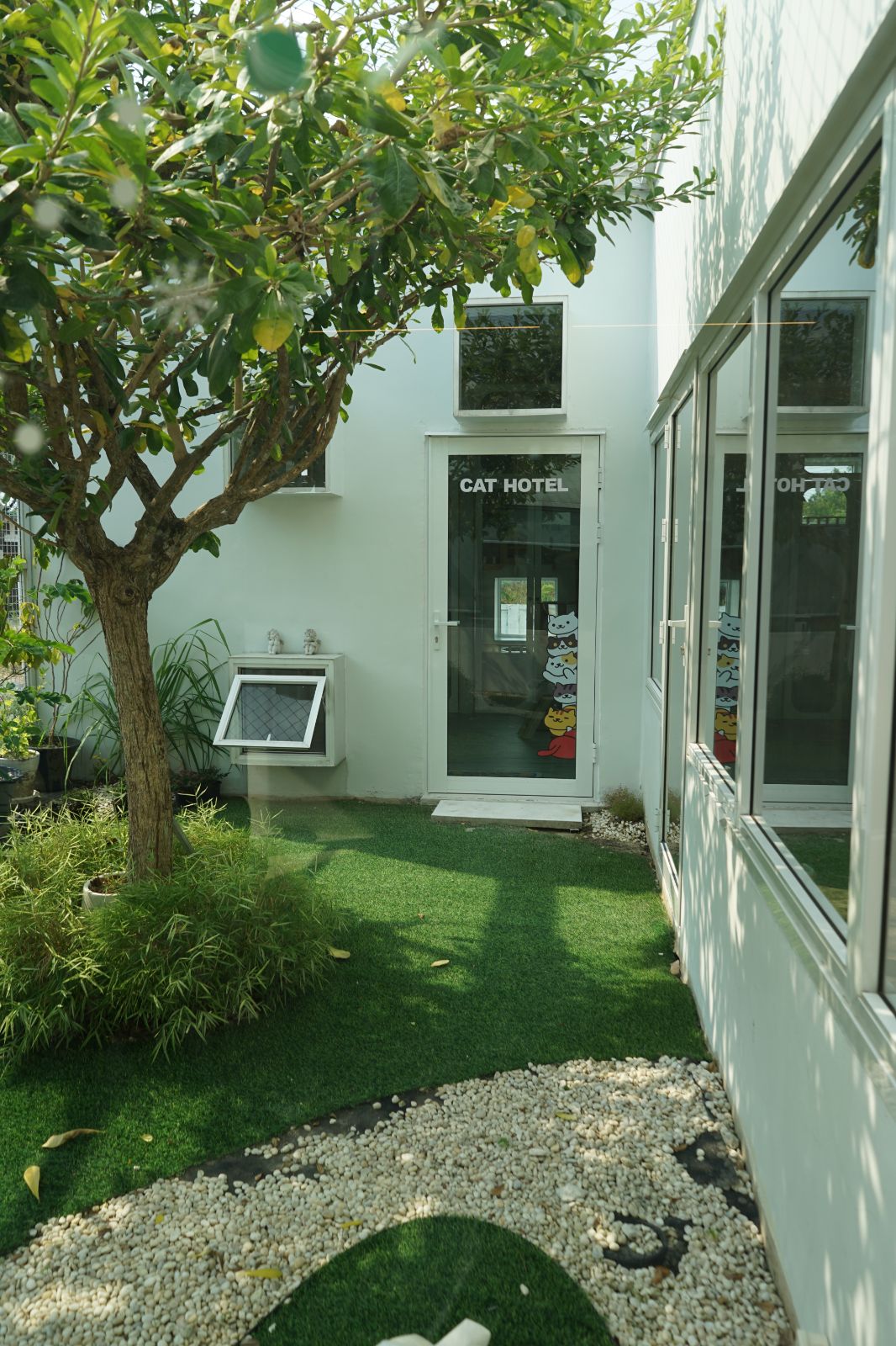 The Pethouse hero image 17