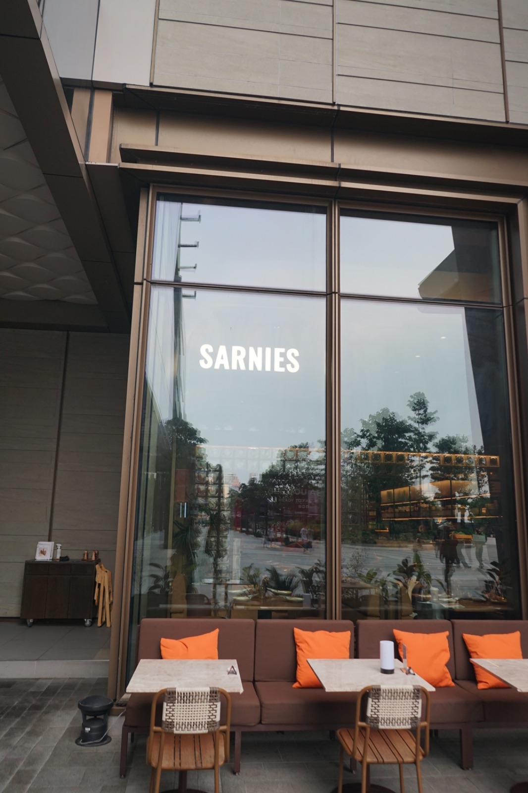 Sarnies One Bangkok overall image 1