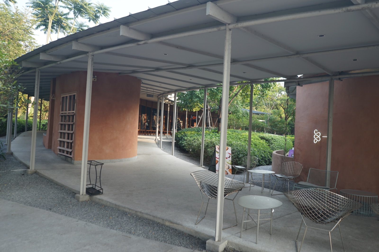 Horme Cafe overall image 9