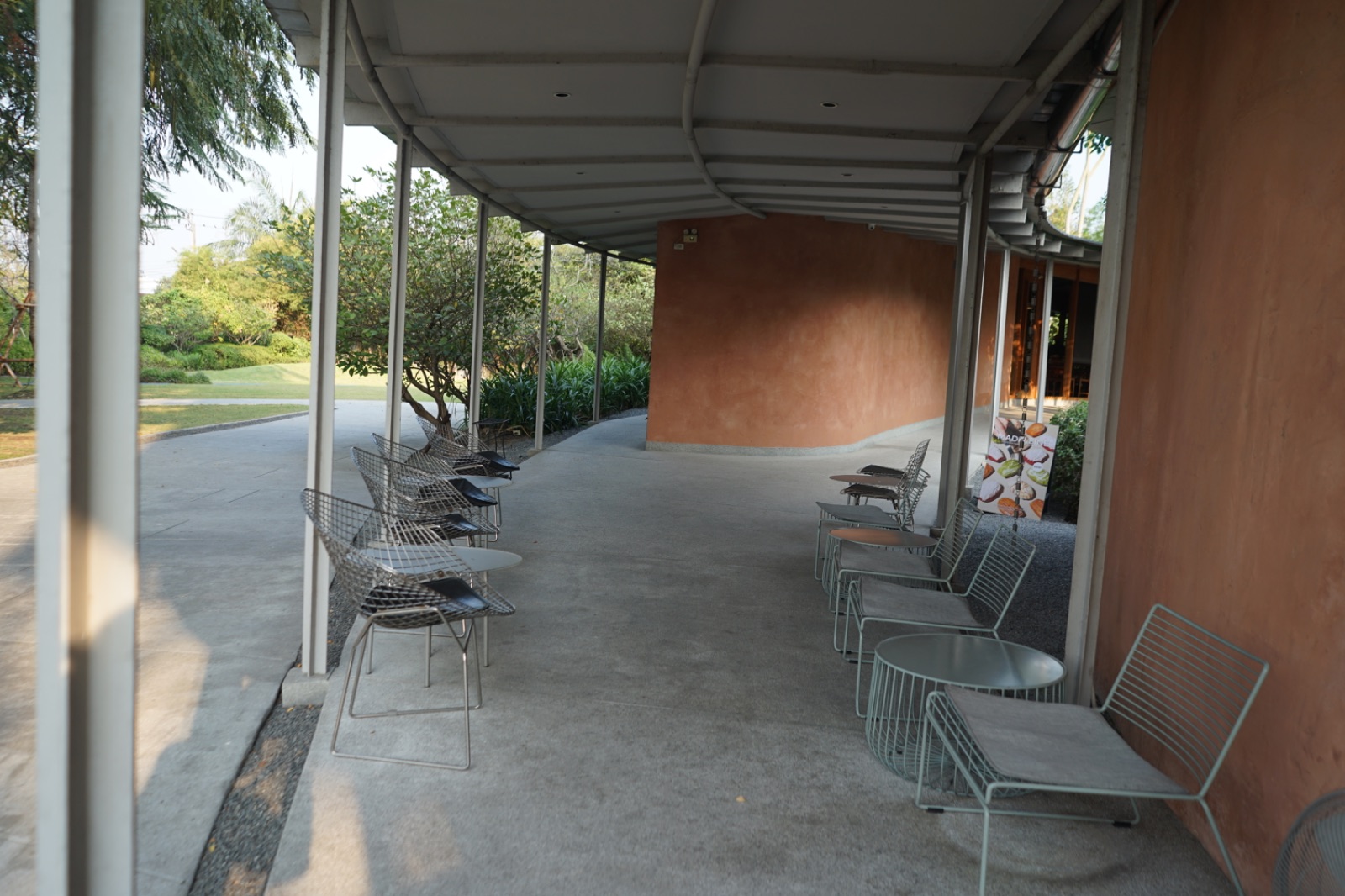 Horme Cafe overall image 2