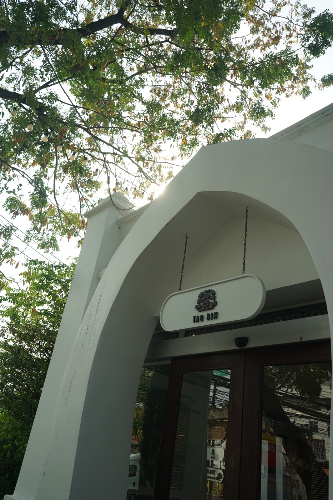 TAO BIN Cafe - นวลจันทร์ ambiance image 6