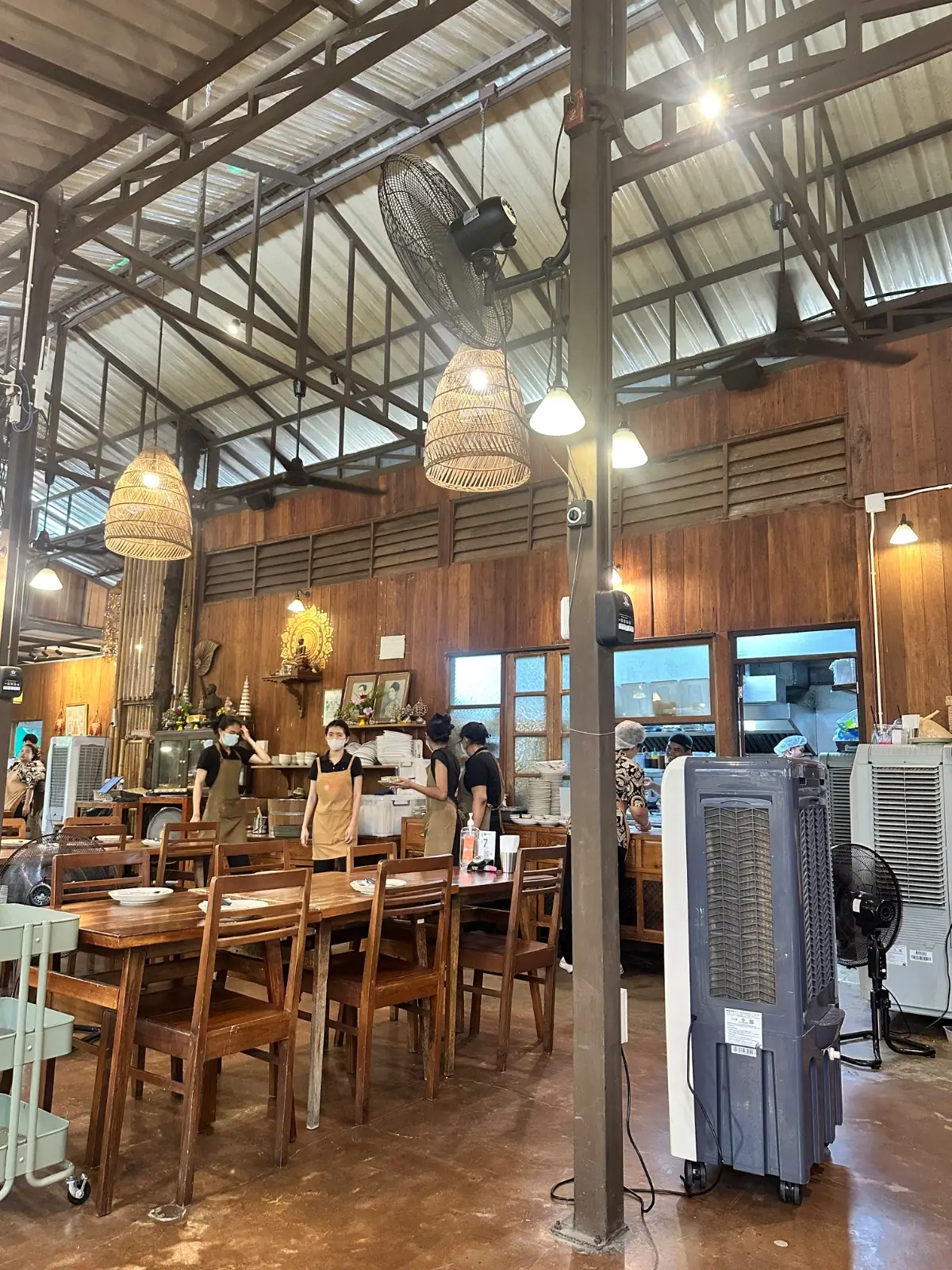 ร้านอาหารครูสายฐิพย์ overall image 2