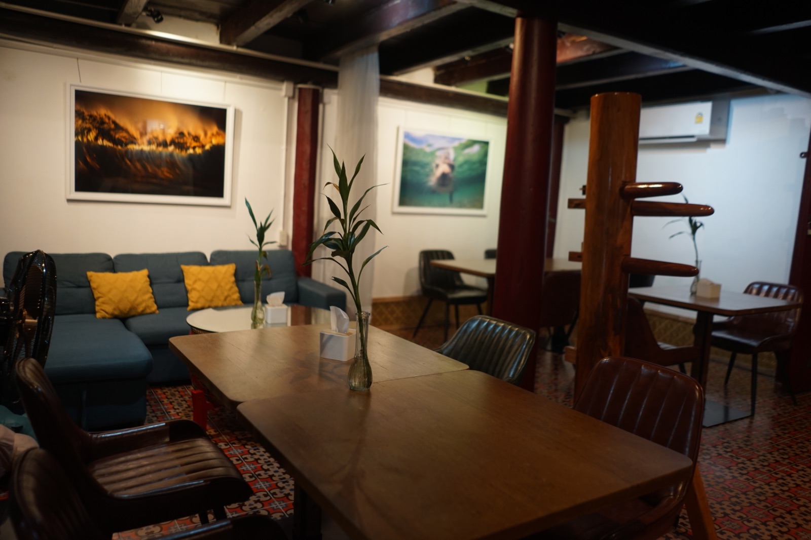 Photohostel & Photocafe overall image 6