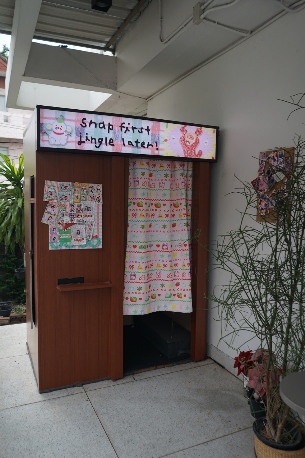 Knock Knock ambiance image 13