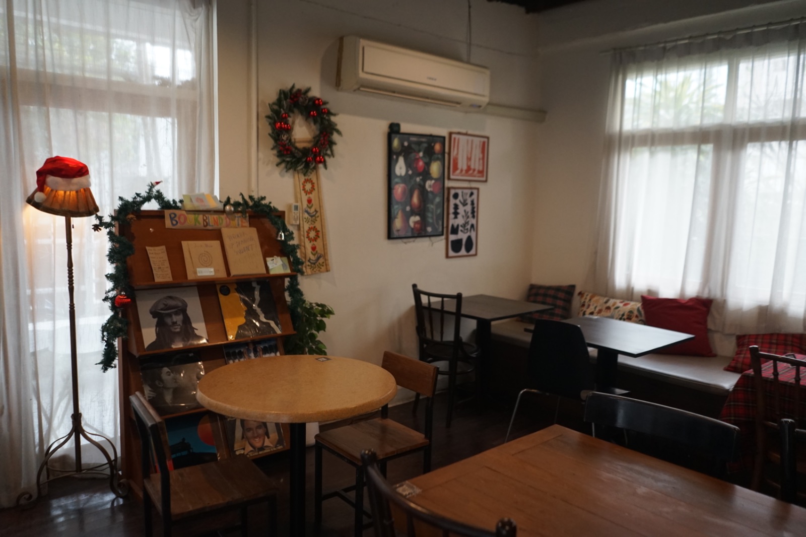 Knock Knock ambiance image 6