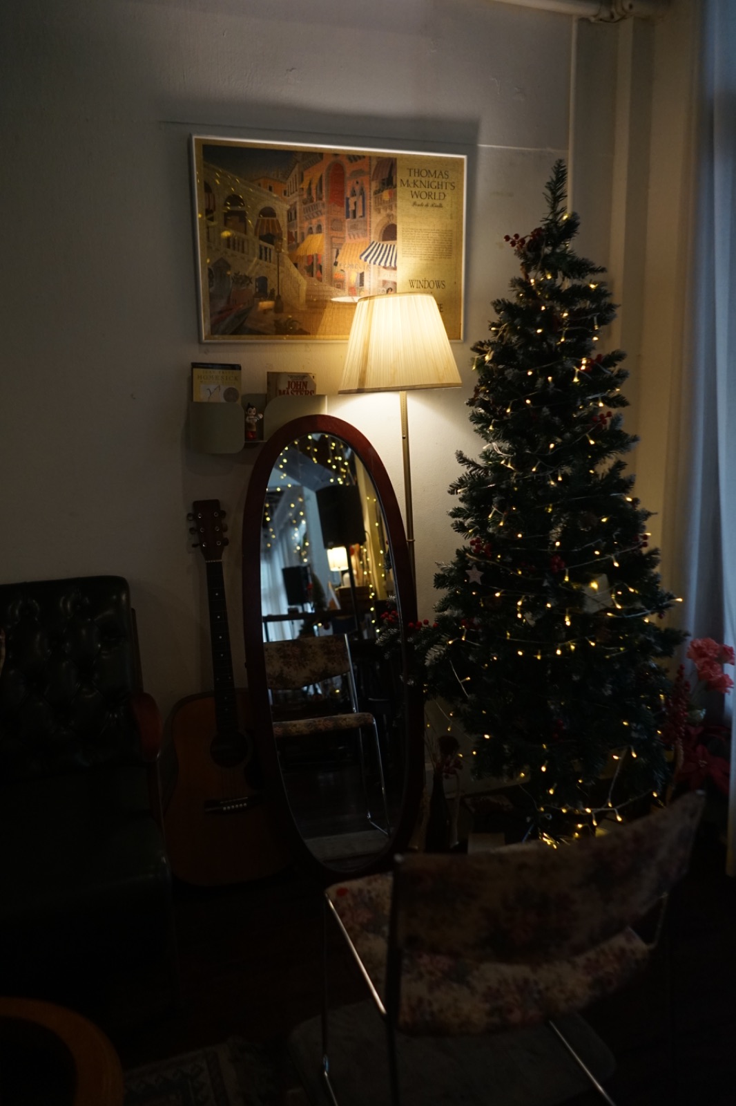 Knock Knock ambiance image 4