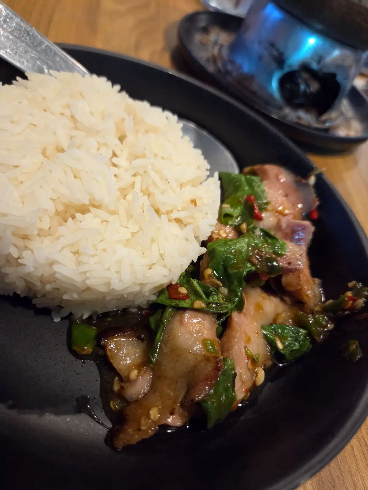 กะเพราแท้ food image 1