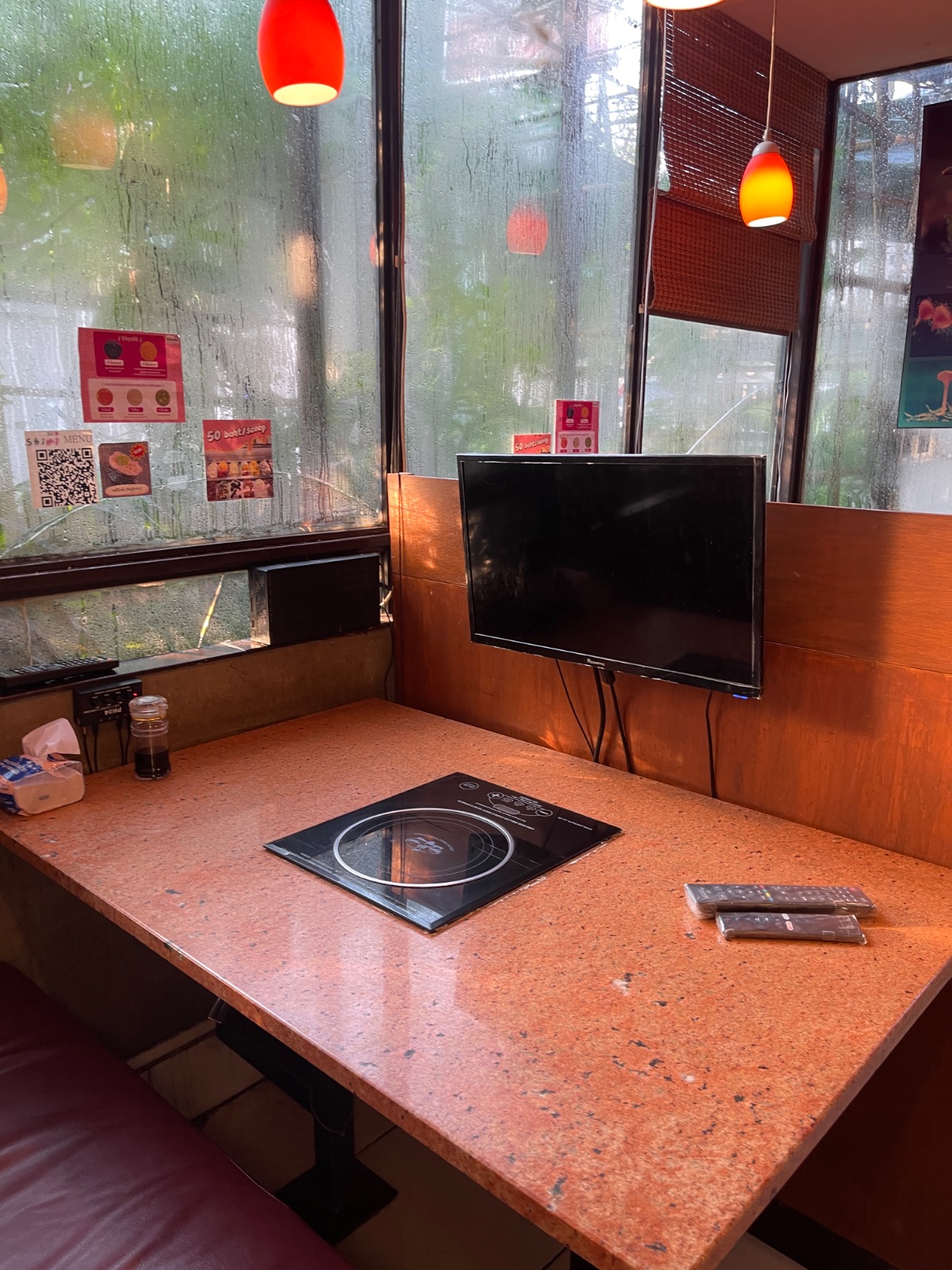 Shimi Shabu ambiance image 4