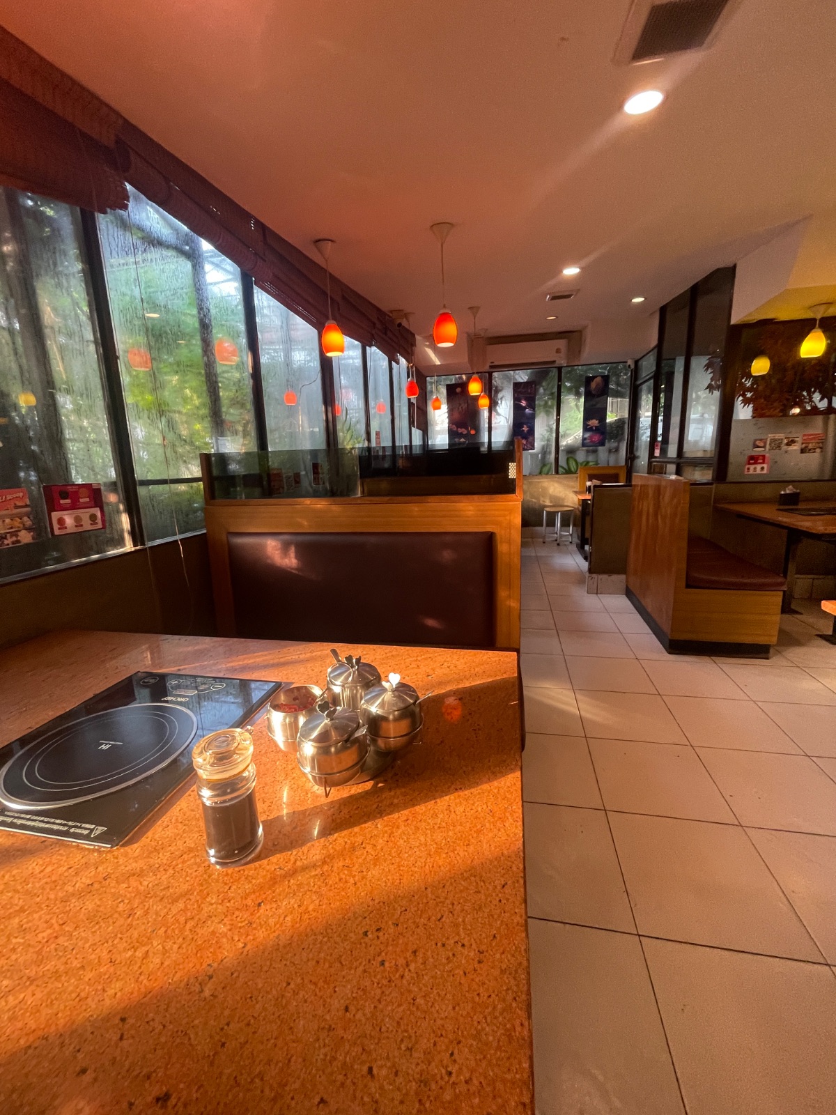 Shimi Shabu ambiance image 3