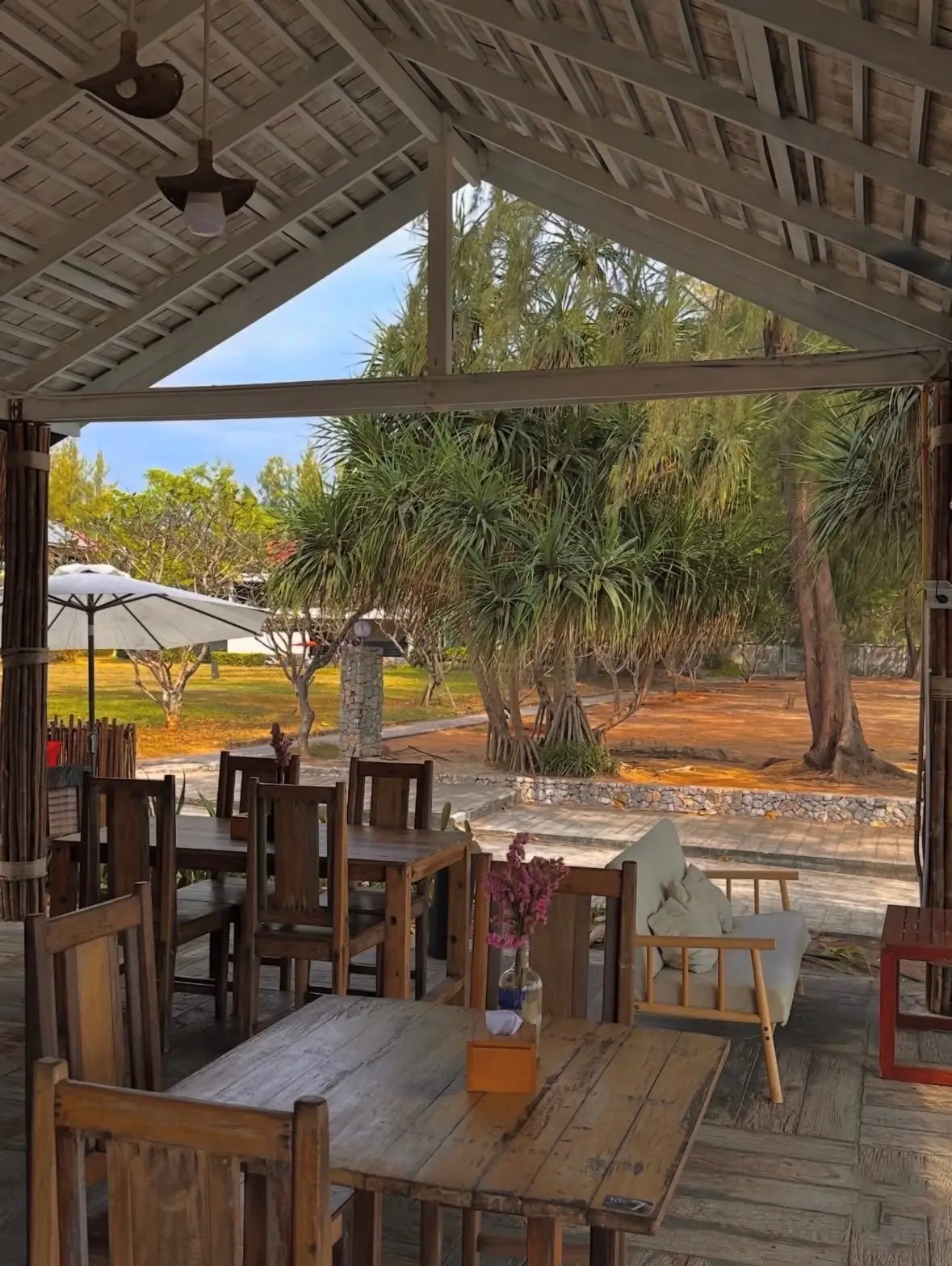 Holiday Specialty Coffee & Beach Bar overall image 1