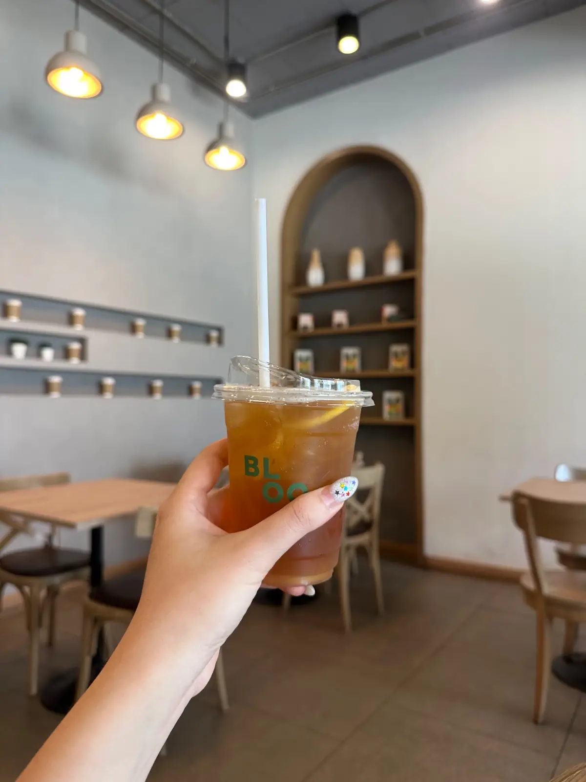 BLOOM pretzel & coffee food image 3