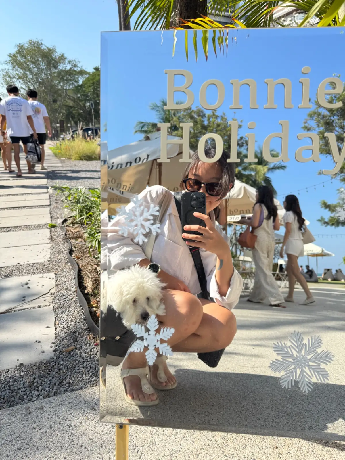 Bonnie on the Beach overall image 2