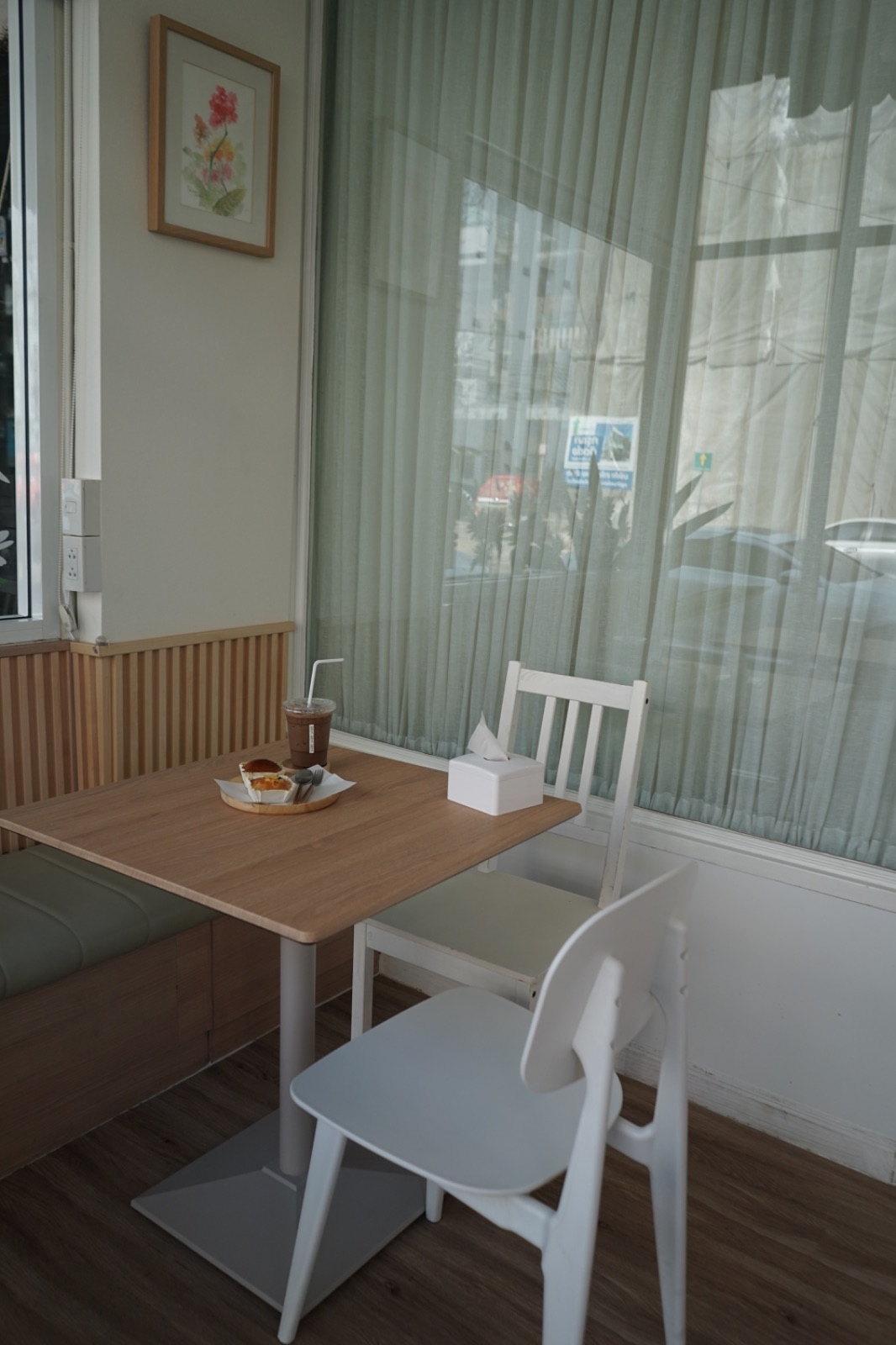 28Bread ambiance image 3