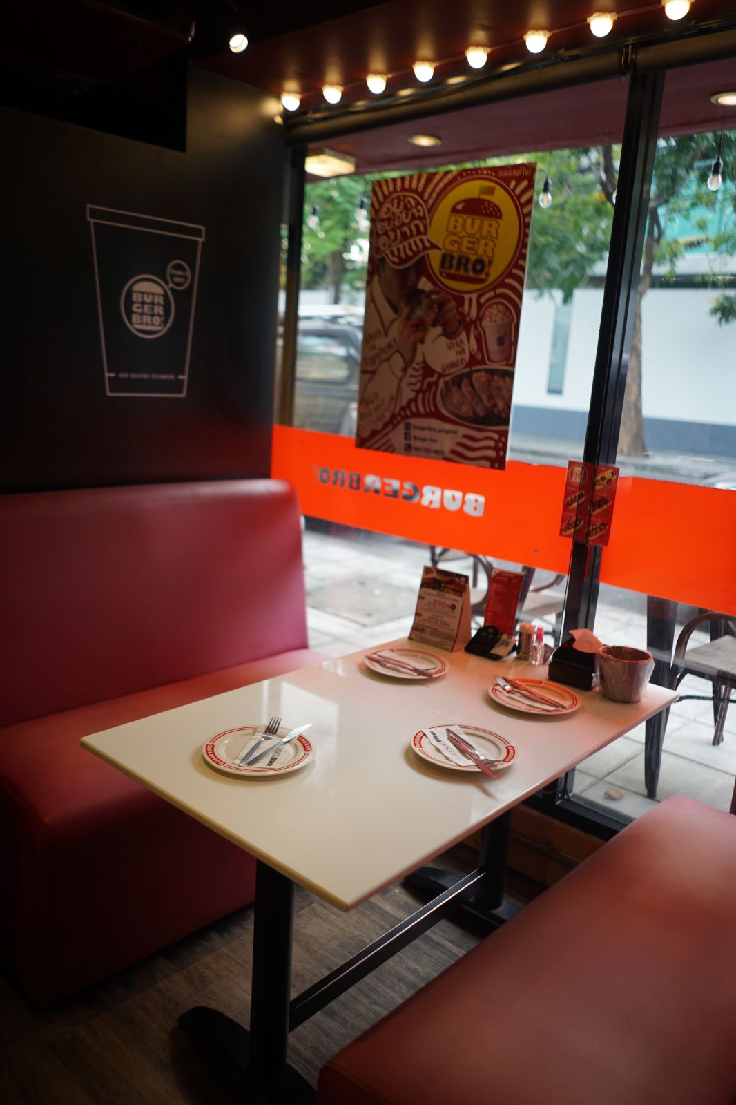 Burger Bro ambiance image 5