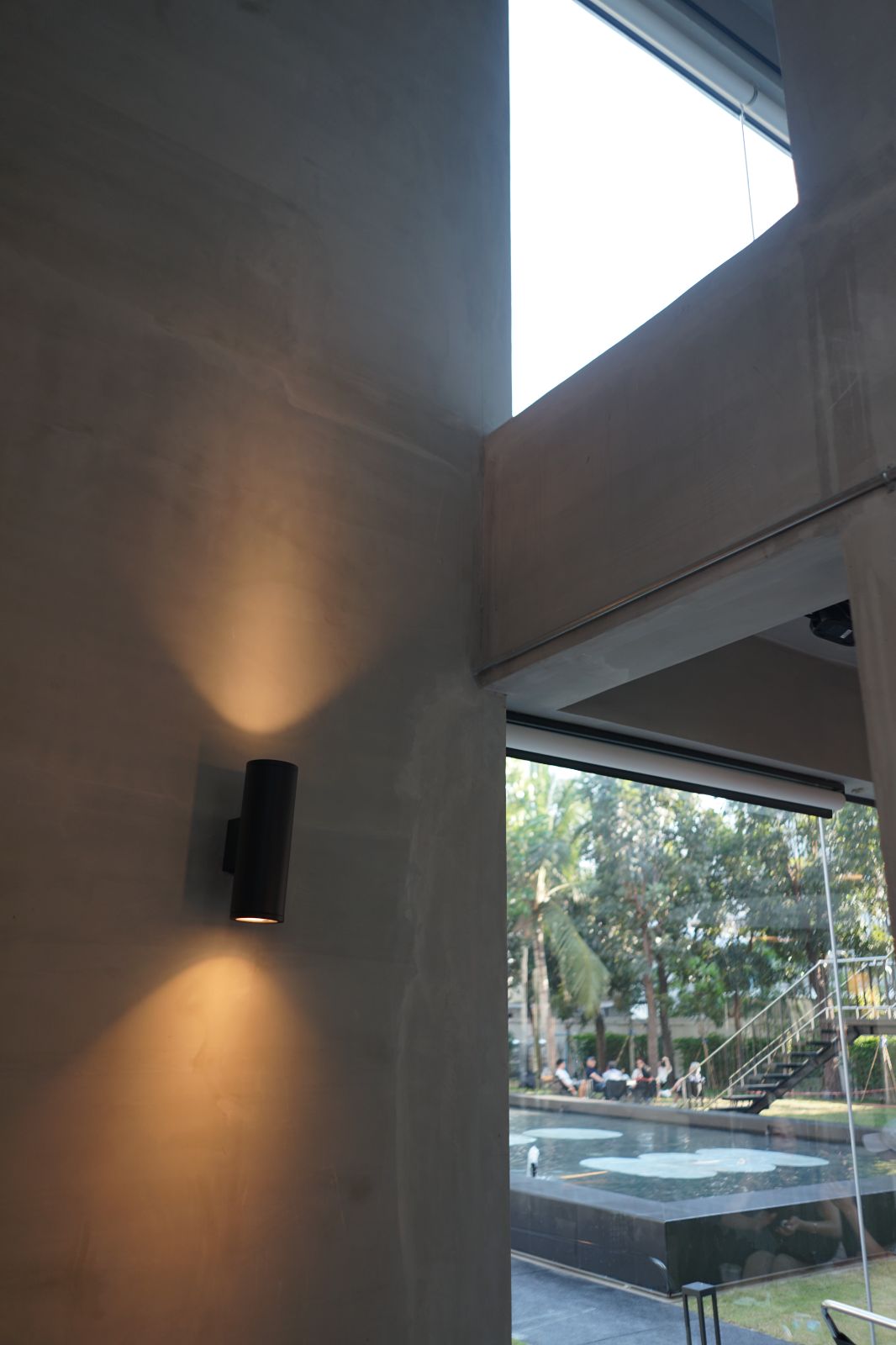 un.hour ambiance image 9