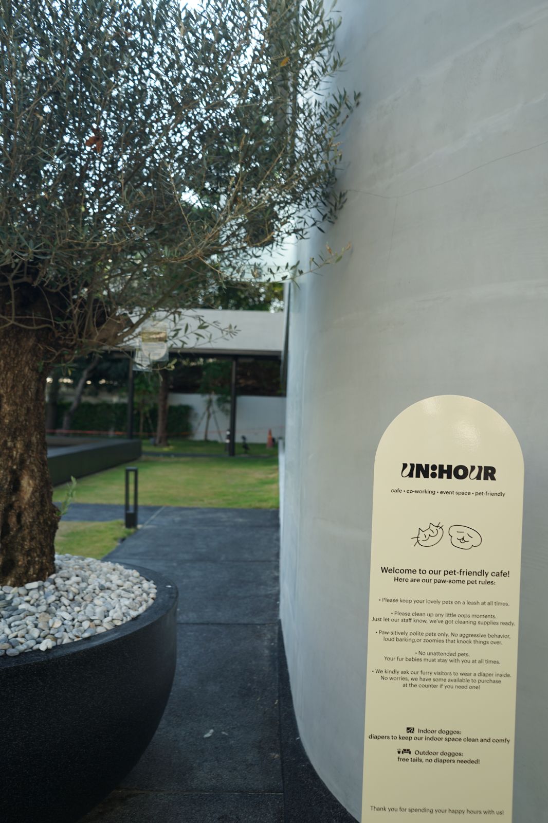 un.hour hero image 6