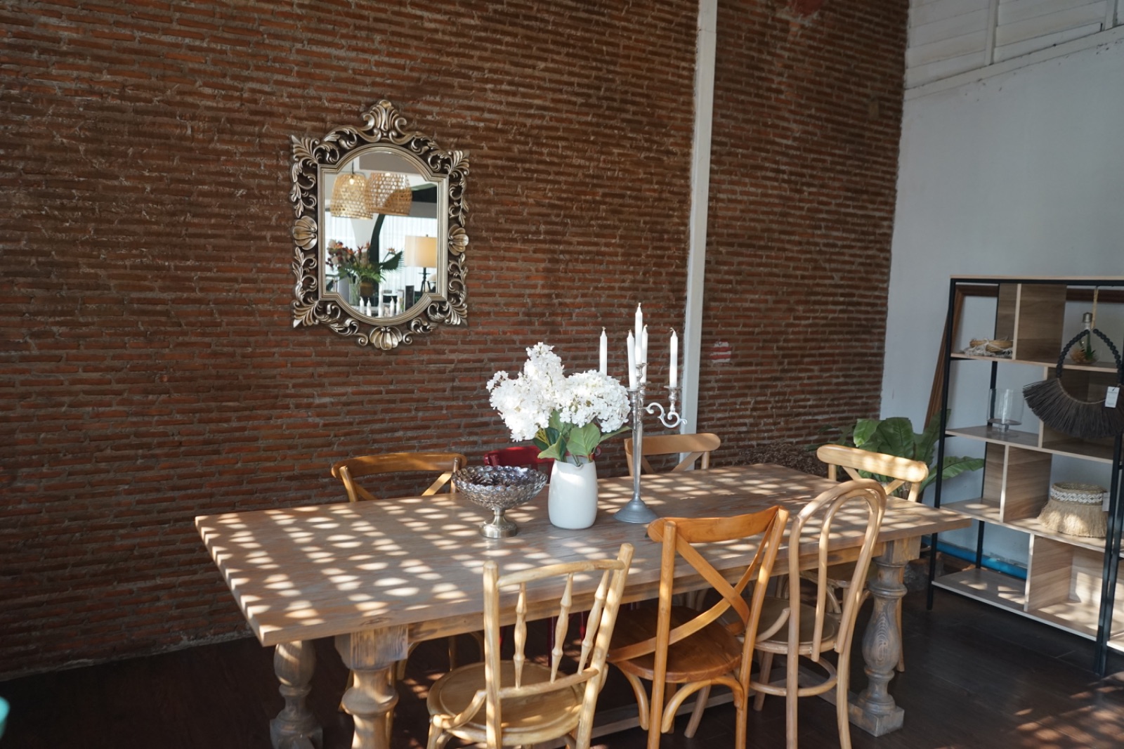 มิรู้โรย อีทเทอรี่ - Mirooroye Eatery hero image 3