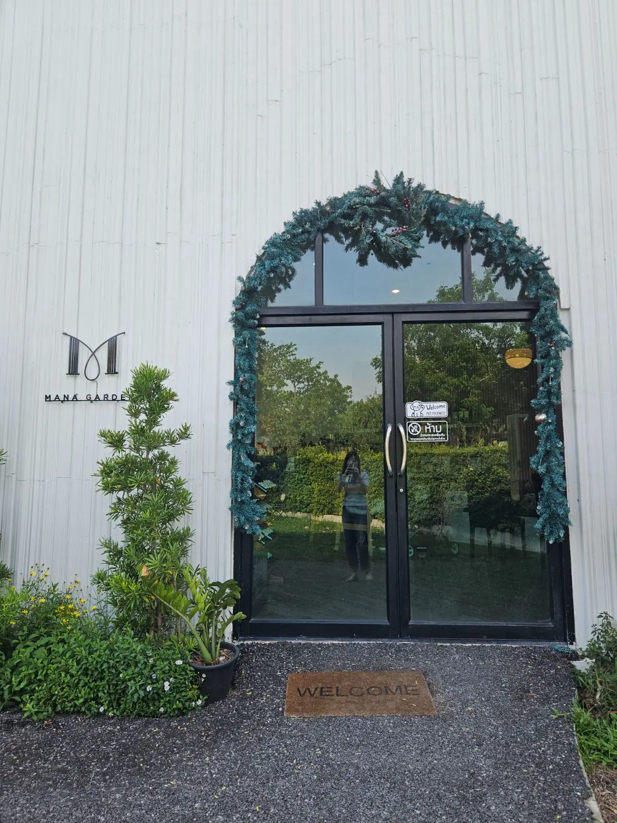 Mana Garden overall image 2