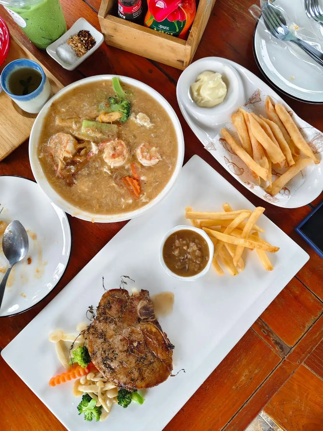 Maimorn Farm cafe food image 1