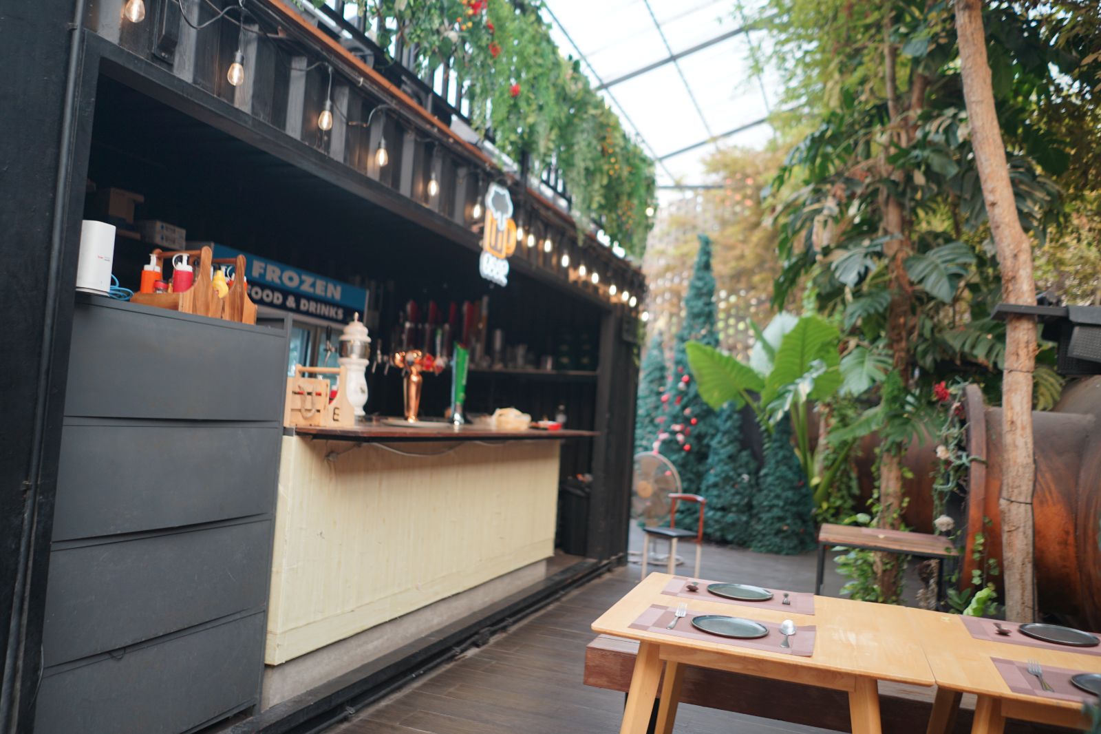 MOUSE THE FINE HIDING ambiance image 1