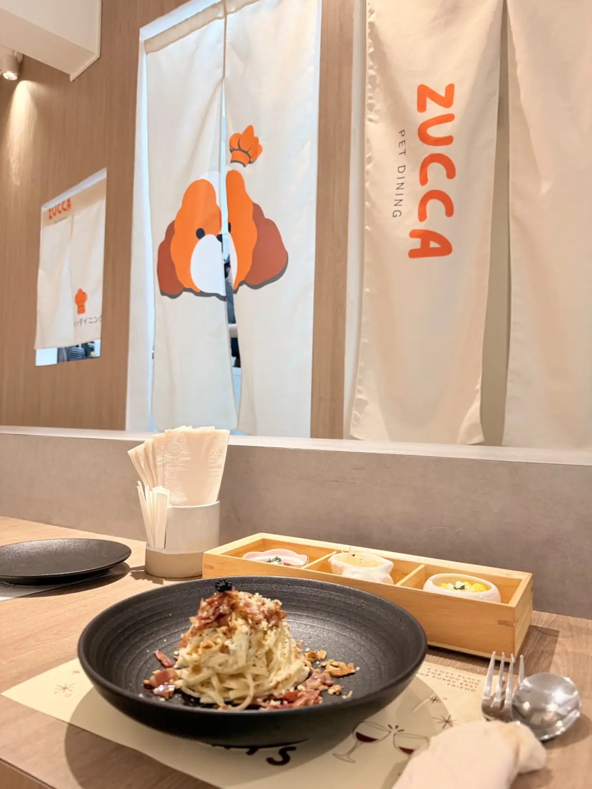 Zucca Pet Dining food image 1