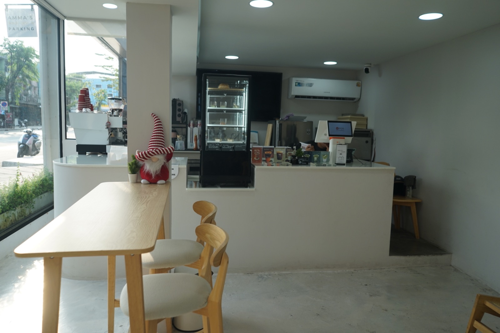 AMMA 'S ambiance image 1