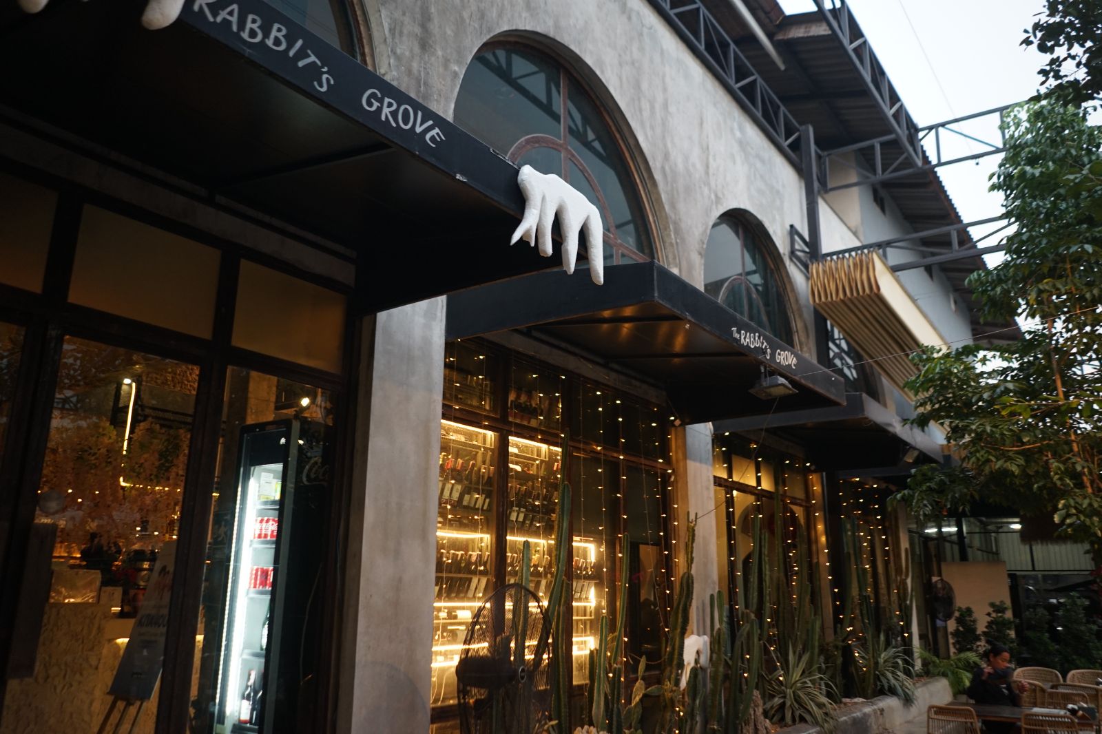 The Rabbit's Grove ambiance image 7