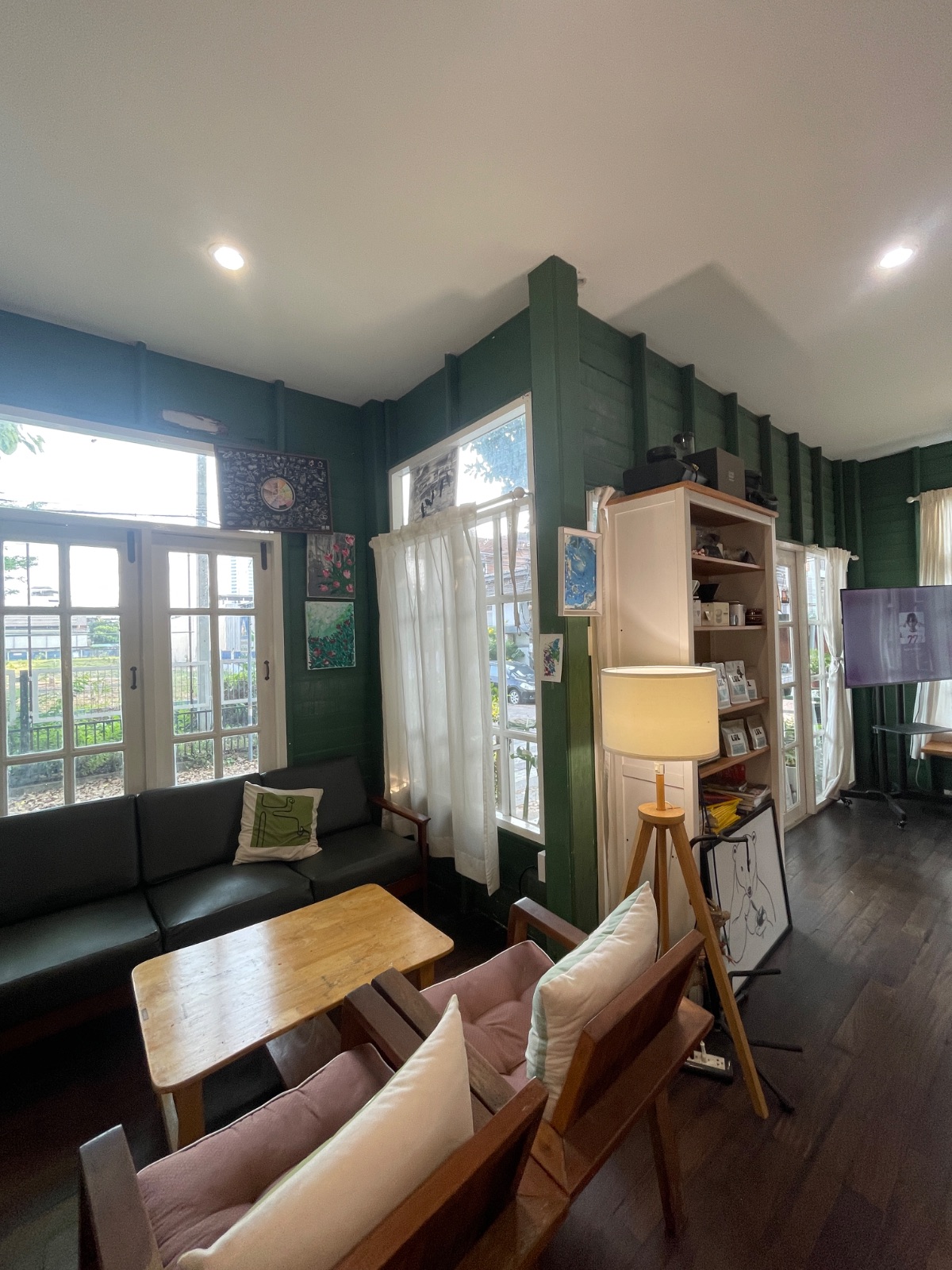 RATT CAFE overall image 5