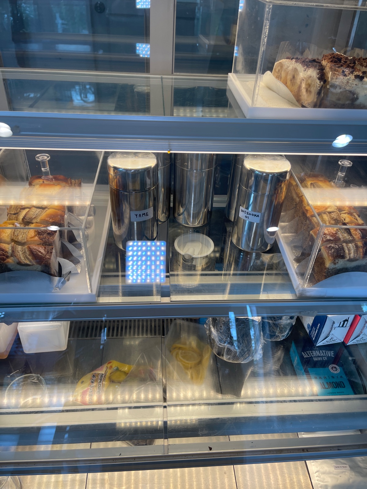 RATT CAFE overall image 4