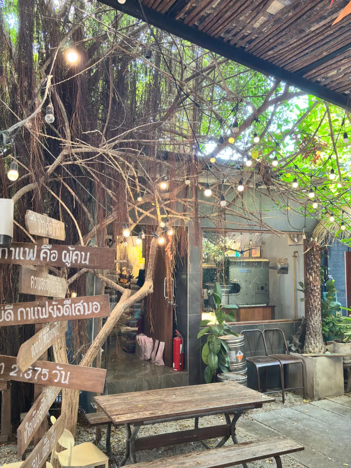 Sheeva Cafe Pattaya overall image 2