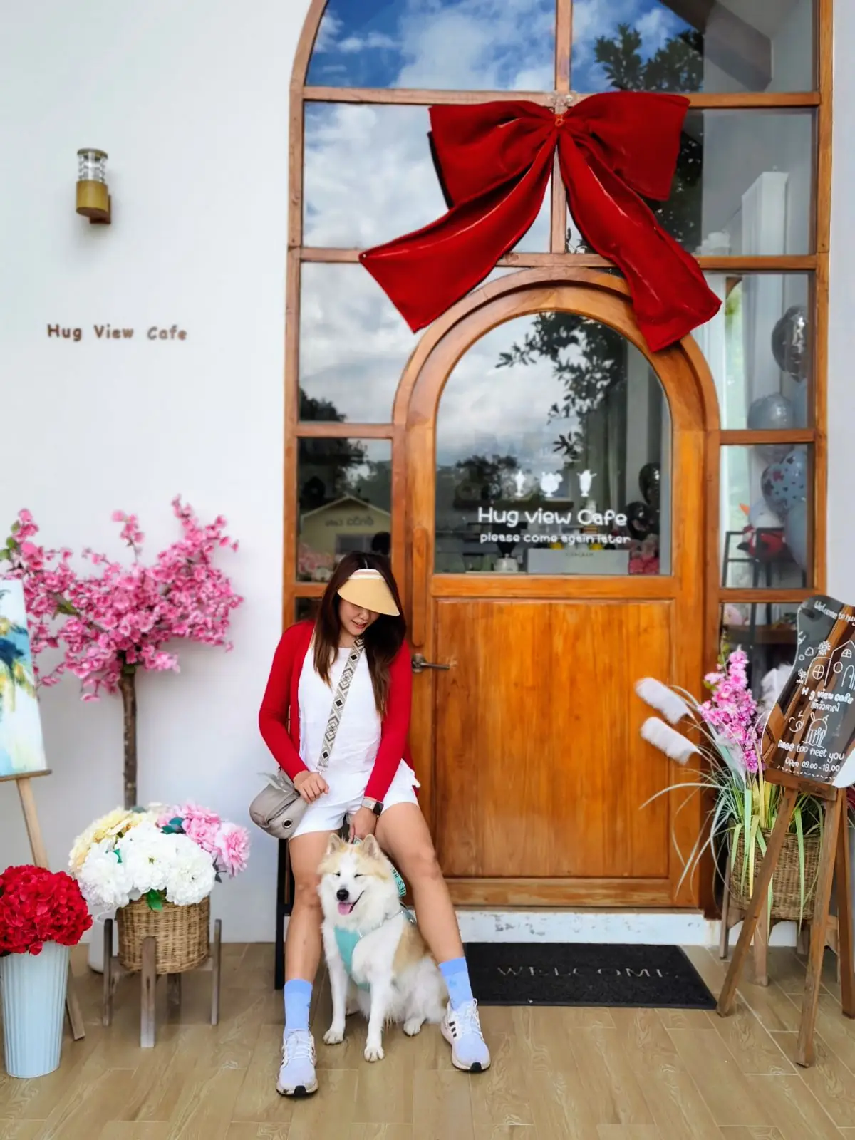 ฮักวิว คาเฟ่ pets image 4
