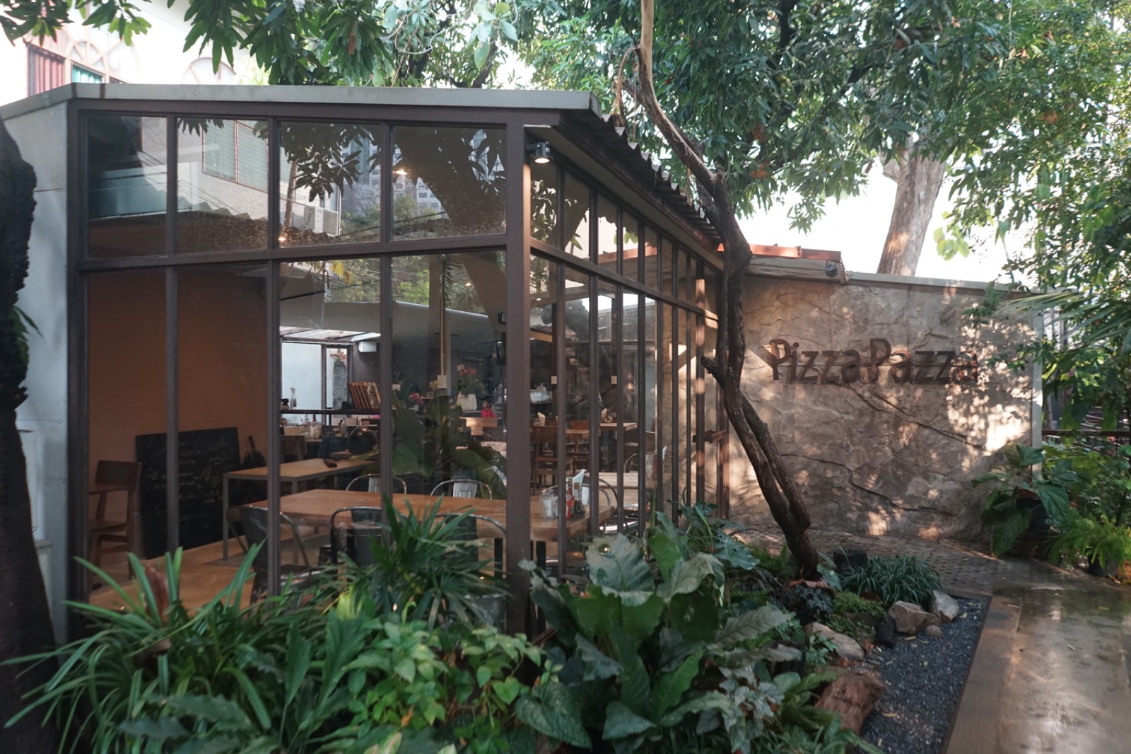 Pizza Pazza ambiance image 5