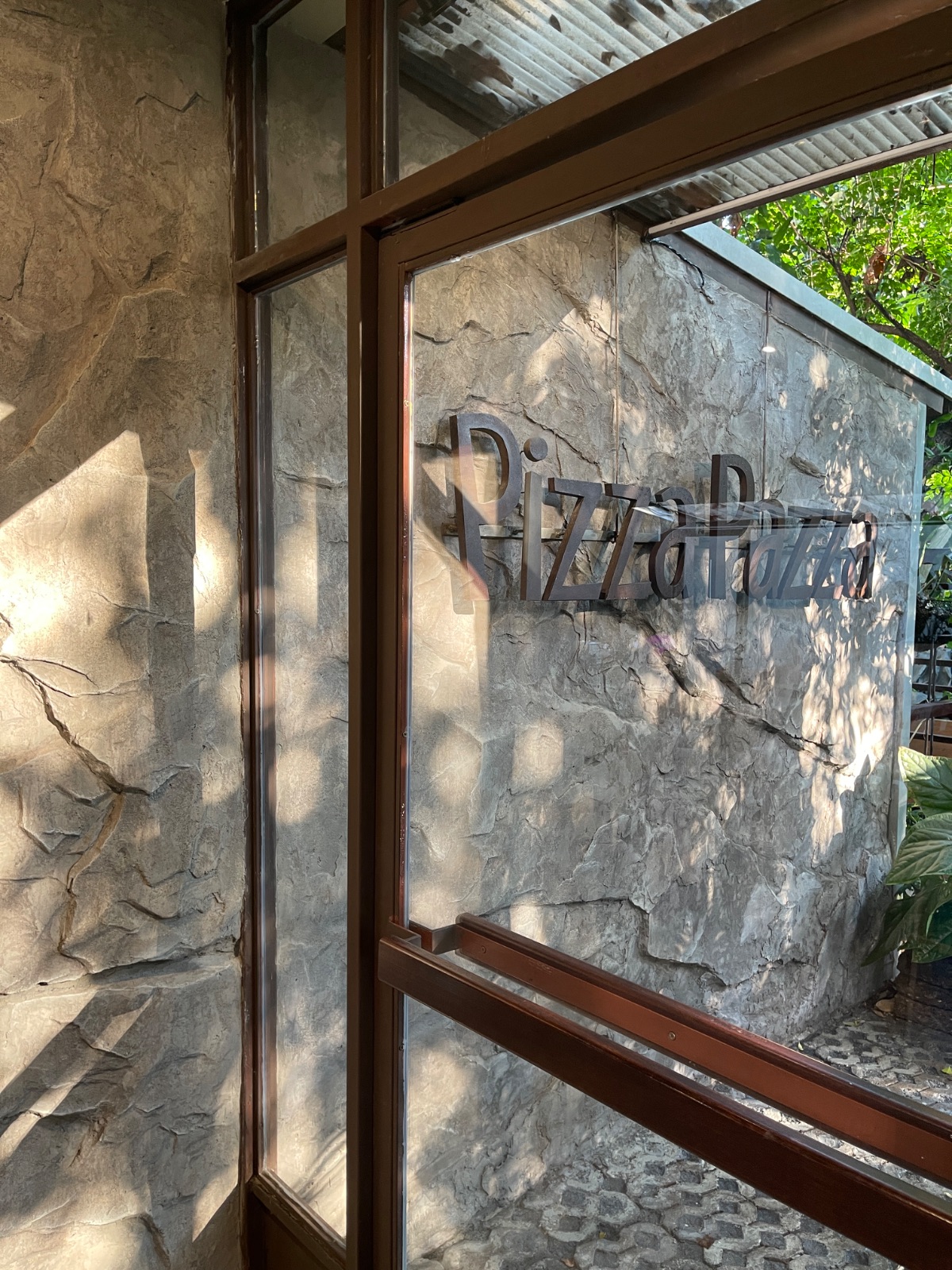 Pizza Pazza ambiance image 1