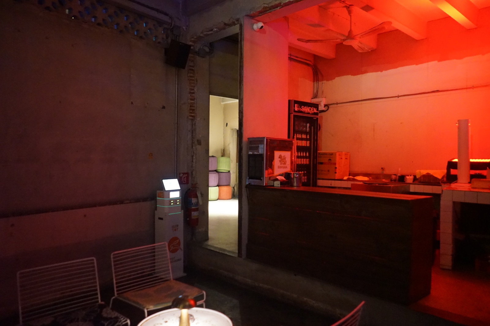 Clutch overall image 2