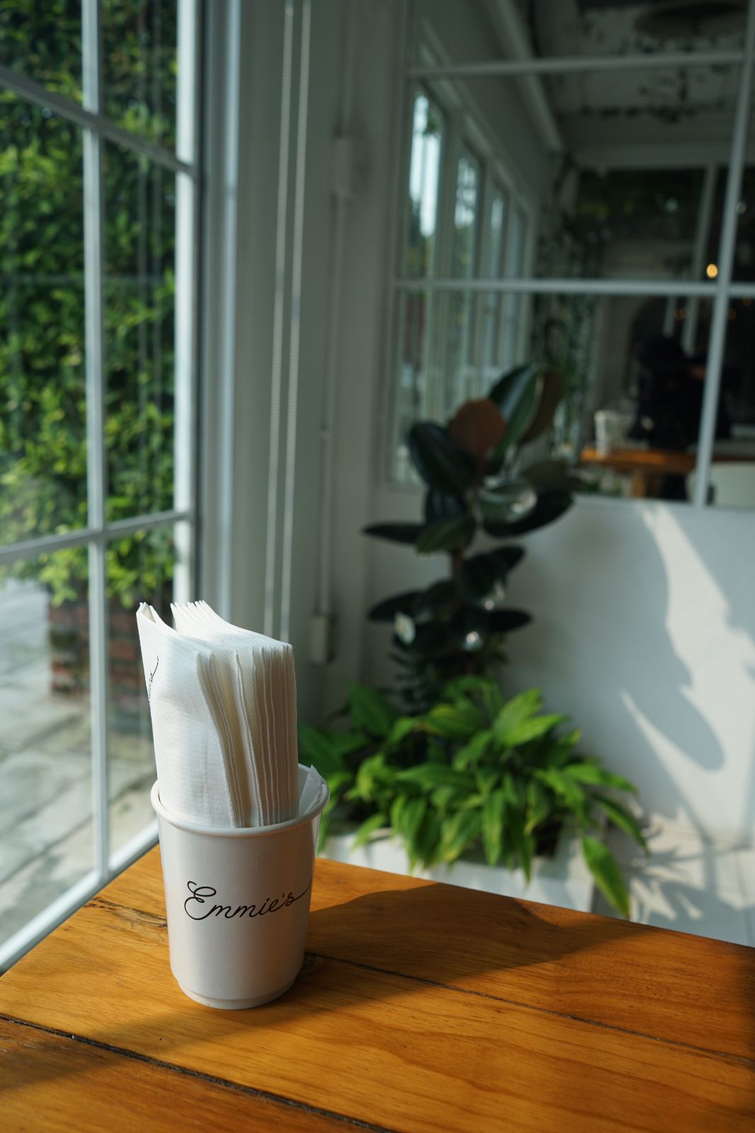 Emmie's ambiance image 15