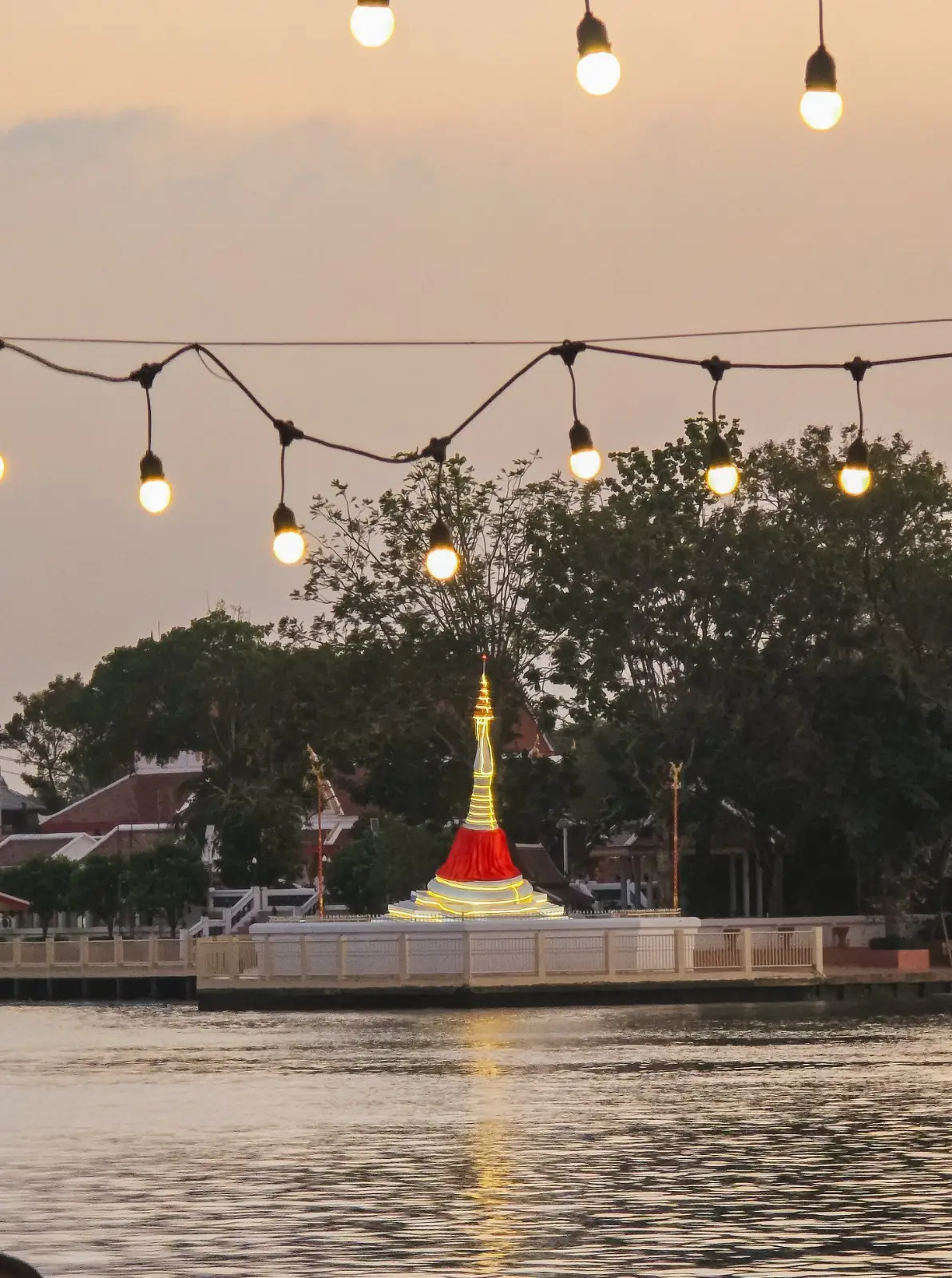 KlaiKret Cafe & Restaurant ambiance image 4