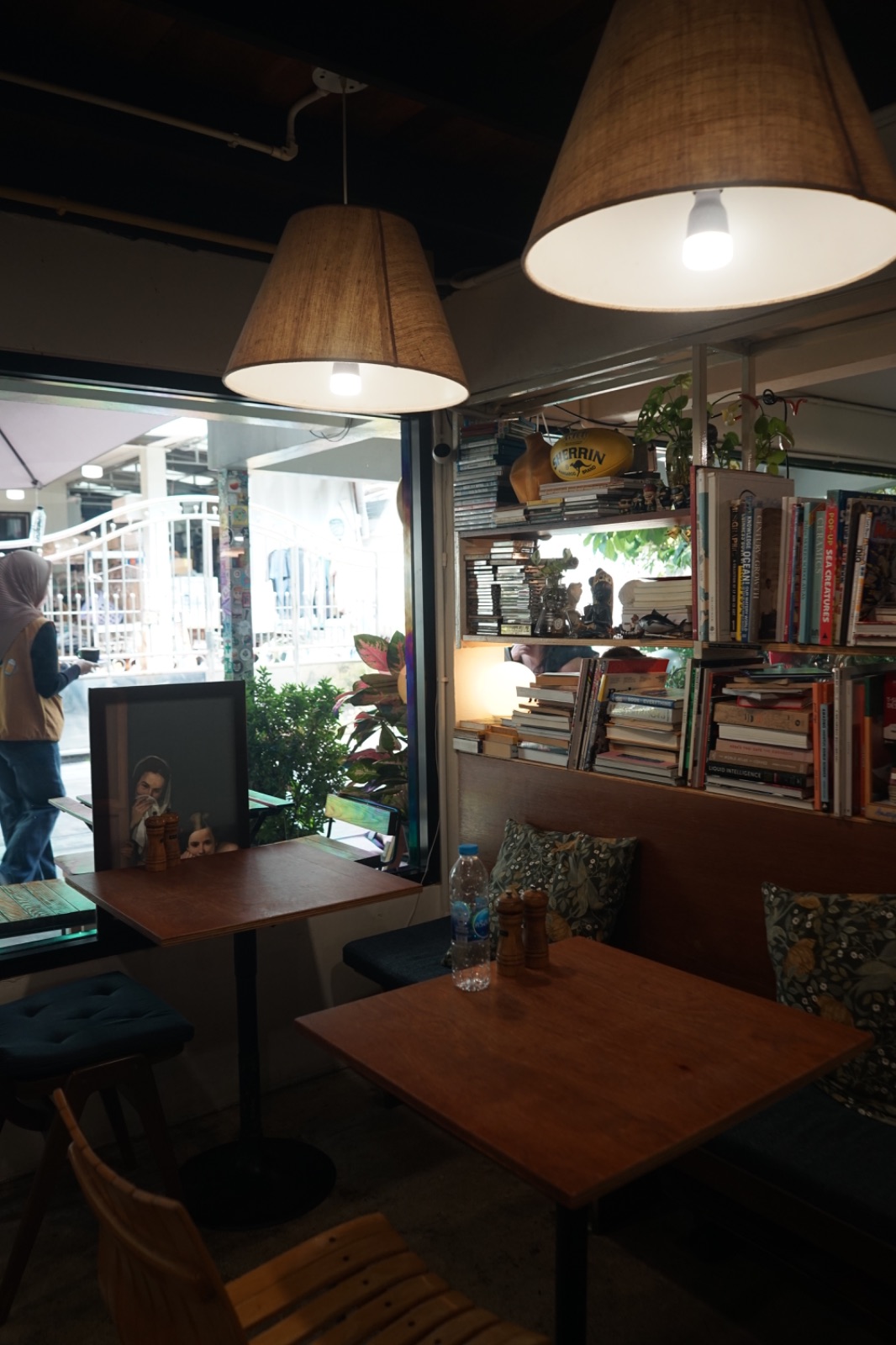 POONYPOONYCOFFEE hero image 8