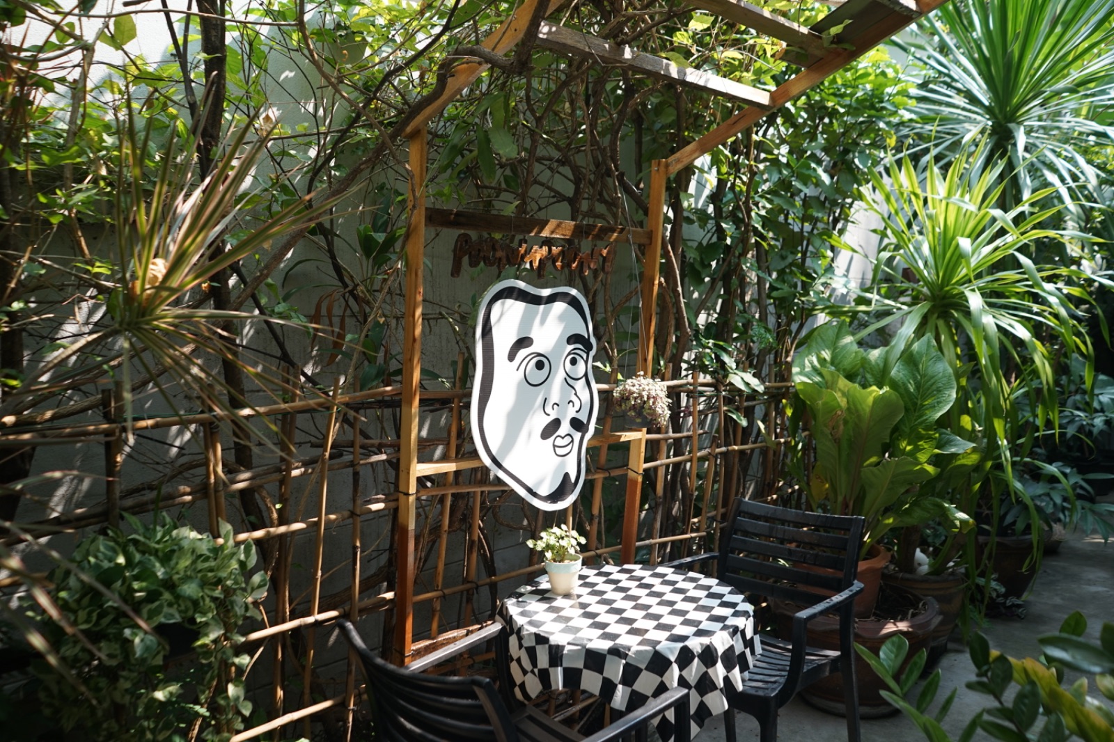 POONYPOONYCOFFEE hero image 6