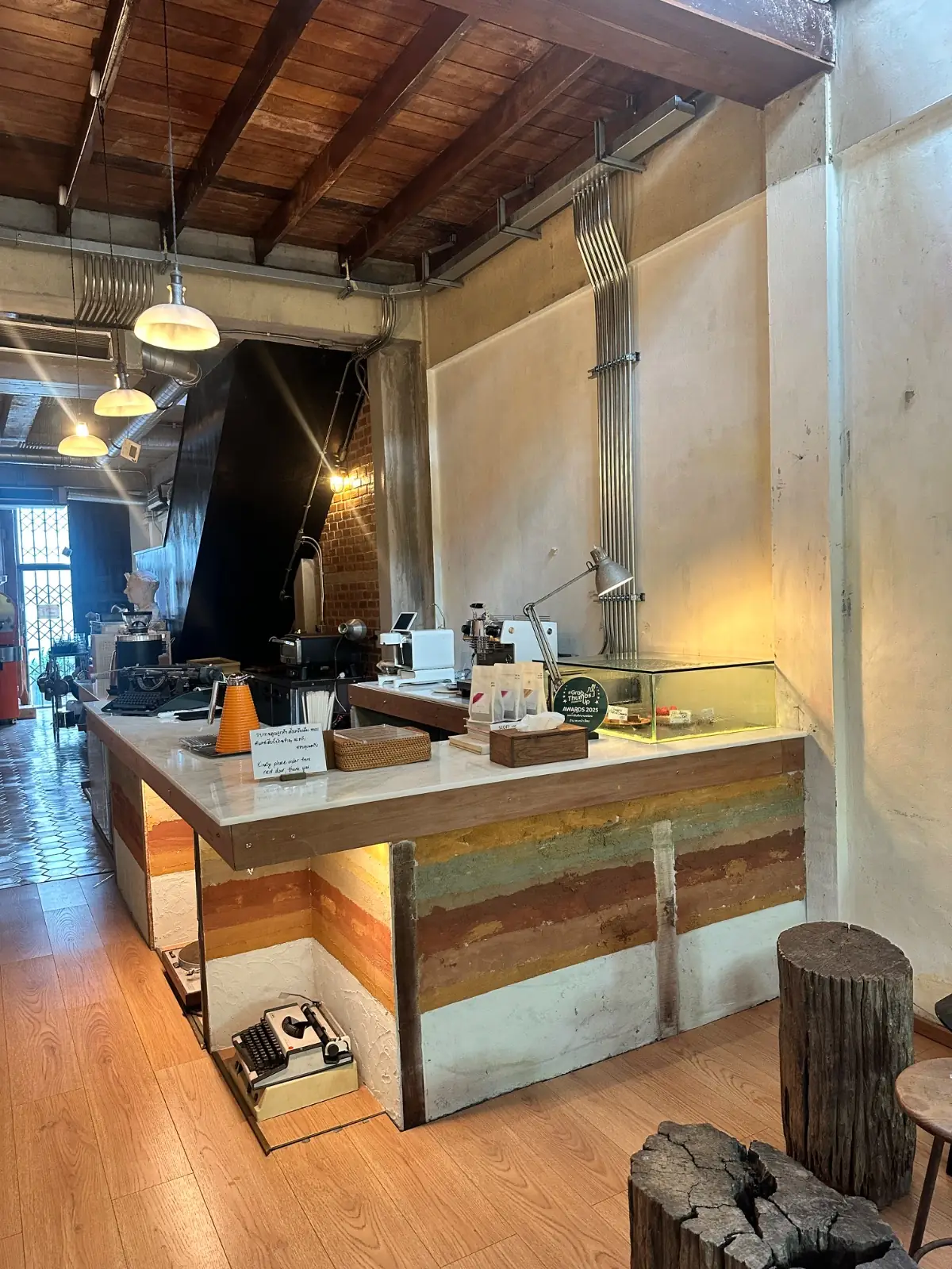 Phop Na Specialty Coffee & Roastery overall image 1