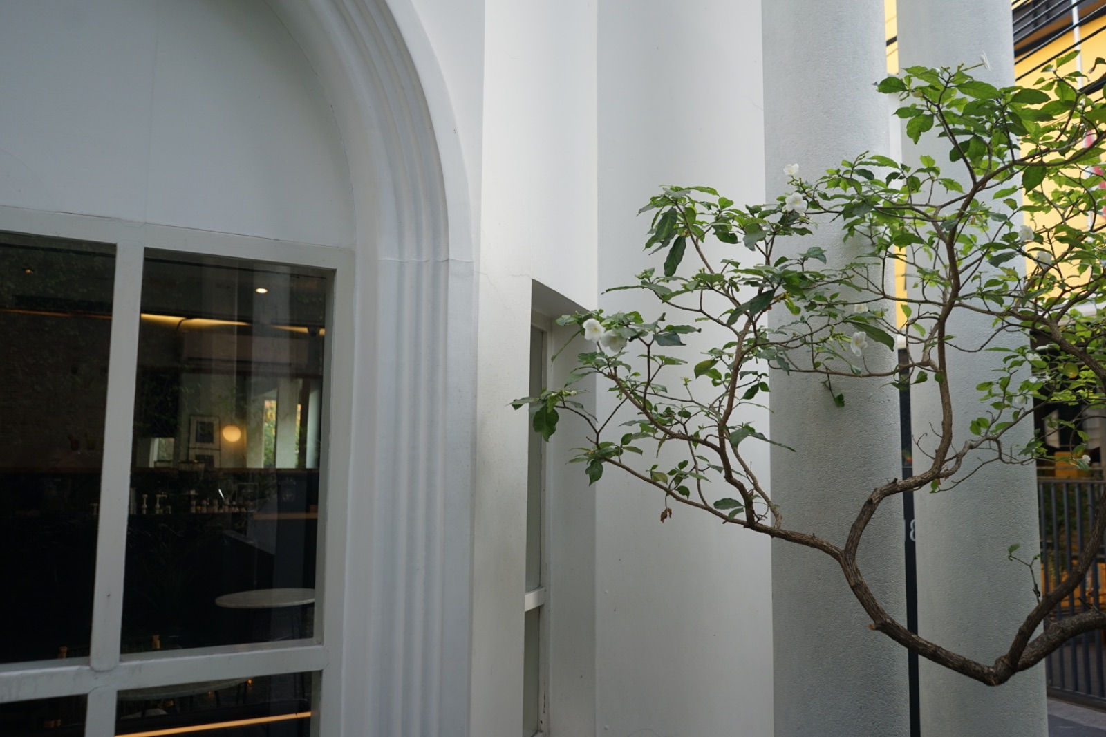 Theatre Riverside Restaurant ambiance image 3