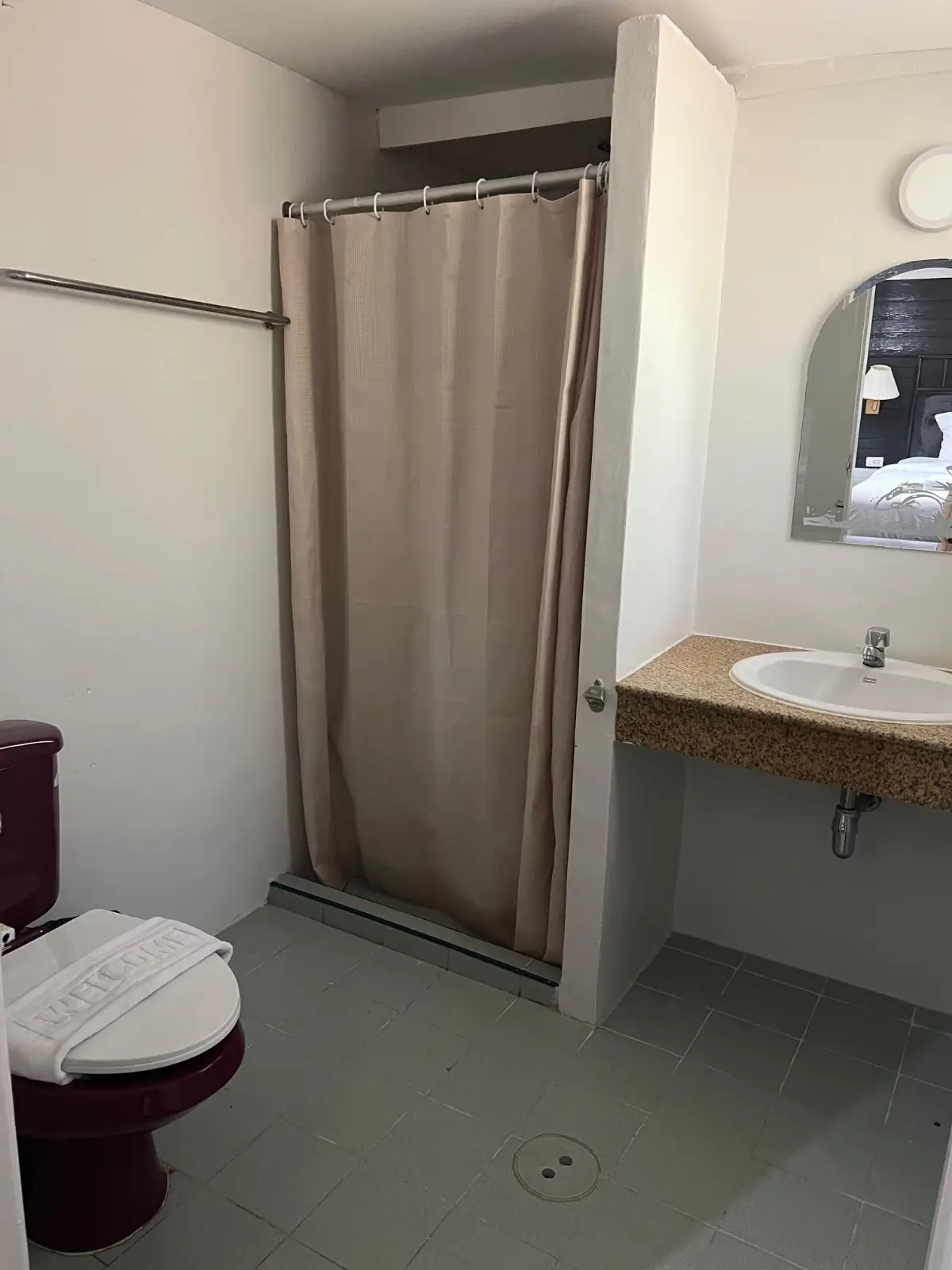 โรงแรมลูน่าฮัทรีสอร์ท rooms image 2