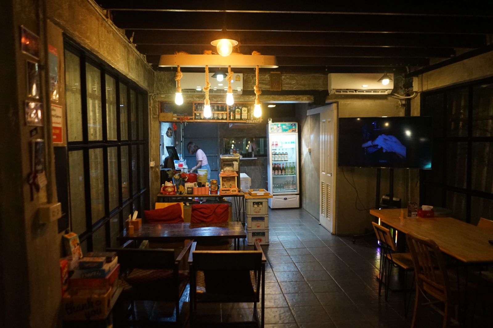 เกาอีหลี Restaurant and bar hero image 2