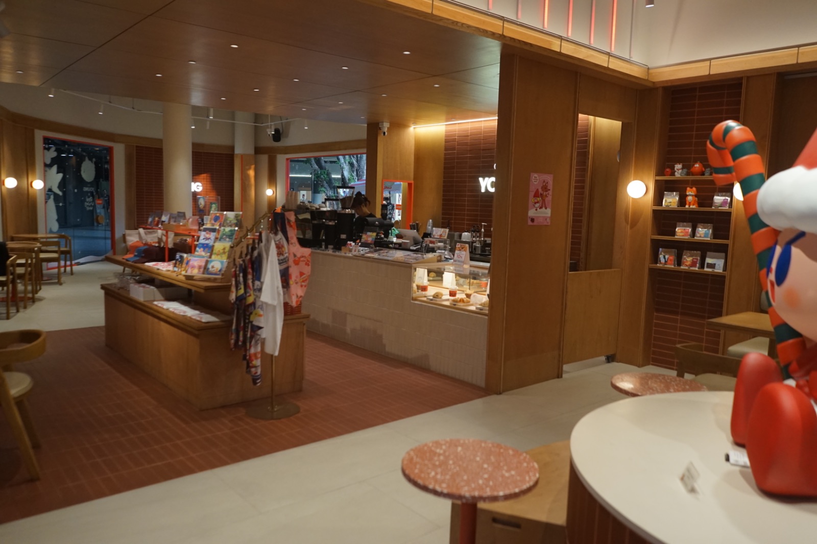 We Are Young ambiance image 9