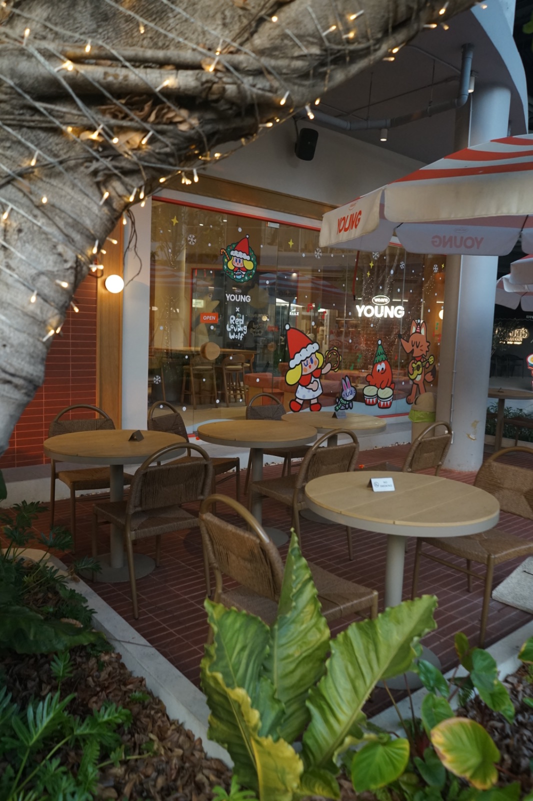 We Are Young ambiance image 6