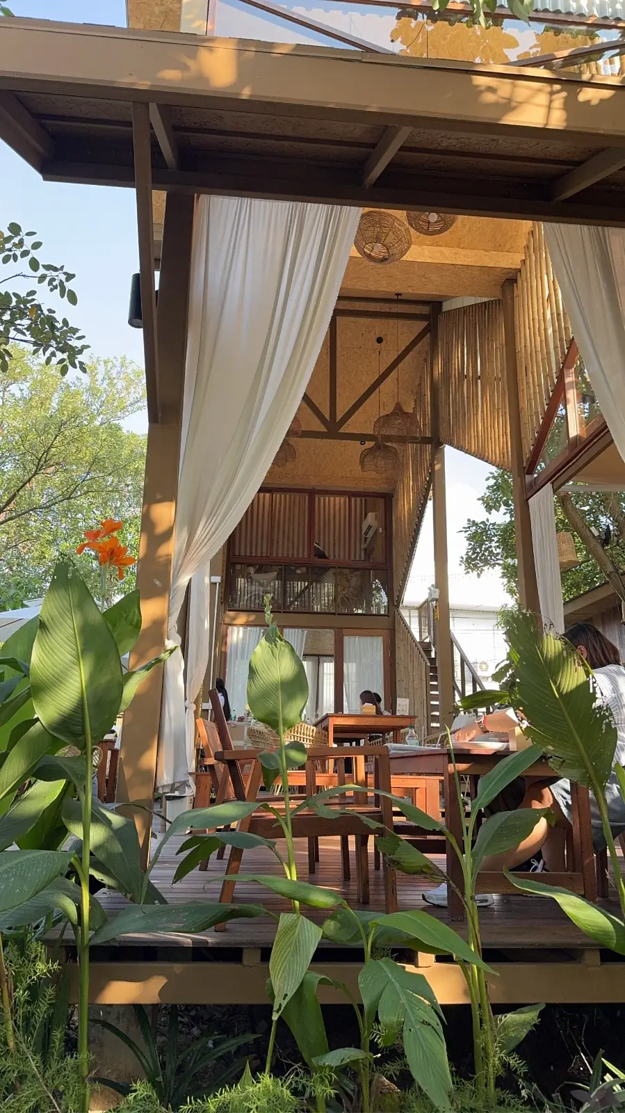 โอละเข่ง : Olakeng ambiance image 1