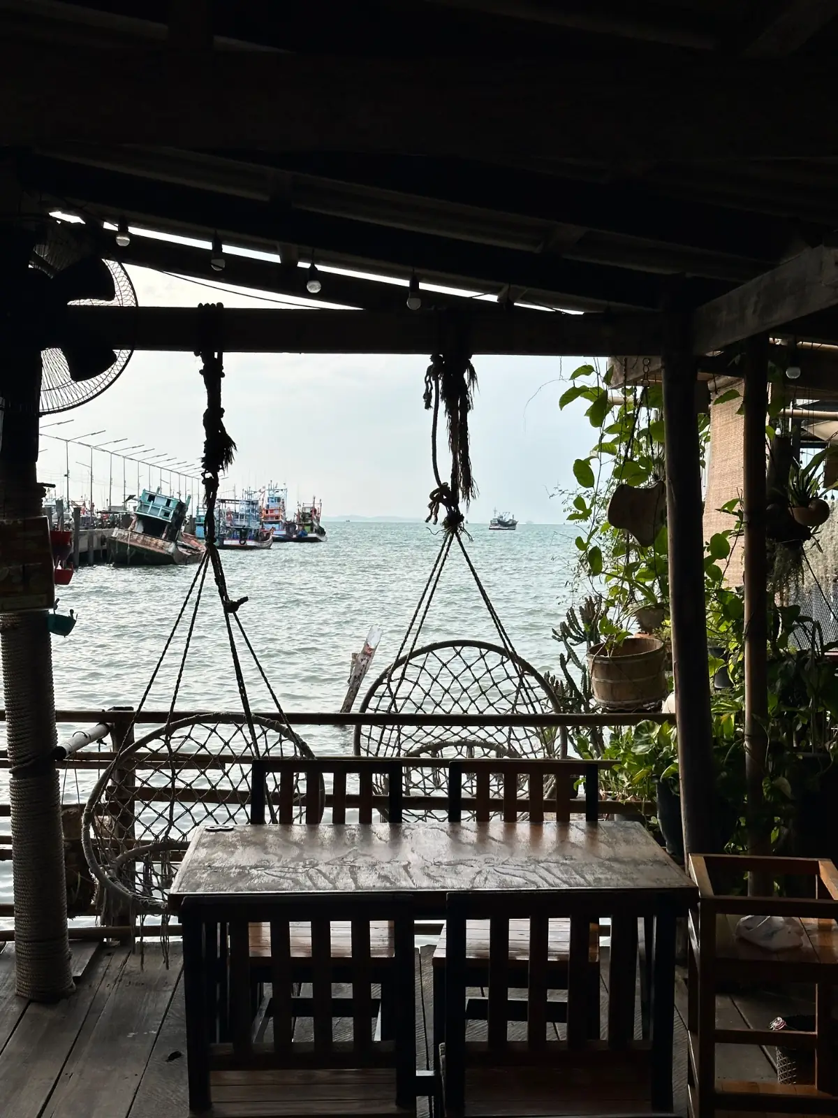 ครัวไต้ก๋ง - บางเสร่ overall image 3